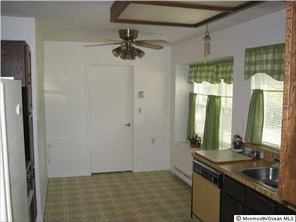 4th image of 732A Chatham Ln #A