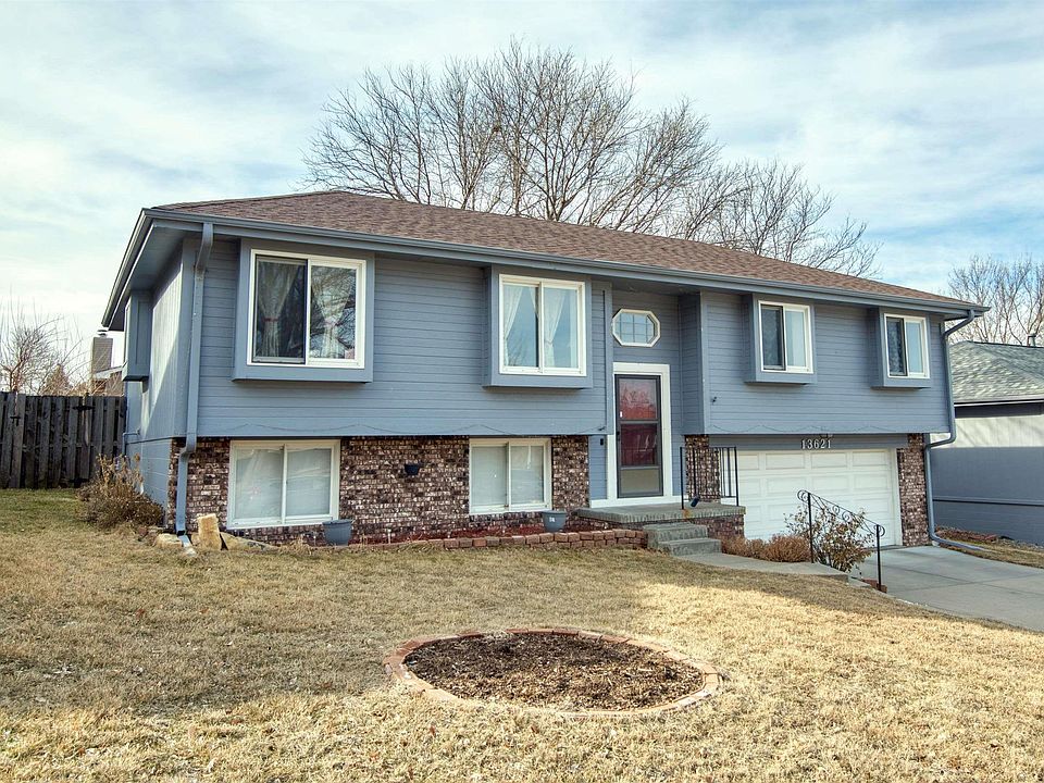 13621 Hascall St, Omaha, NE 68144 Zillow