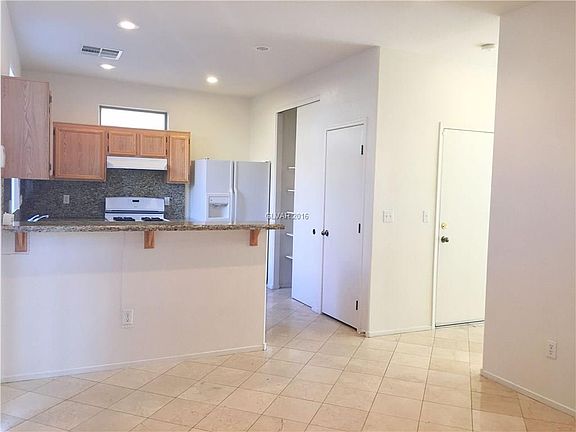 5th image of 9720 Villa La Mora Ave #00