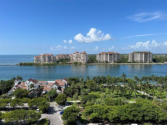 3rd image of 400 S Pointe Dr APT 1404