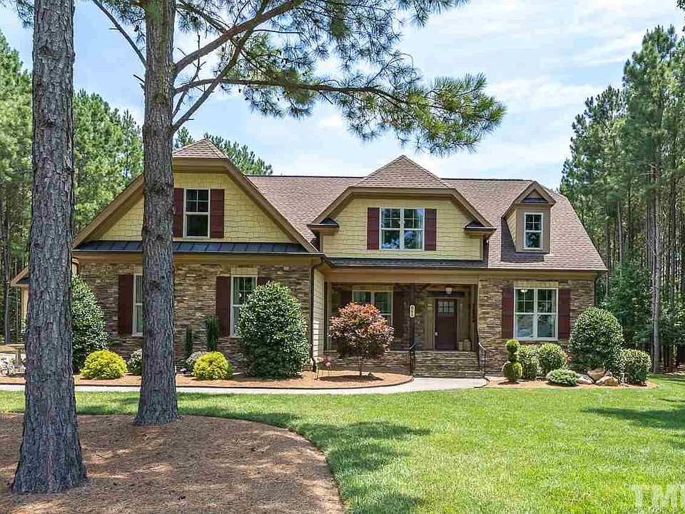 1st image of 668 Willard Dr