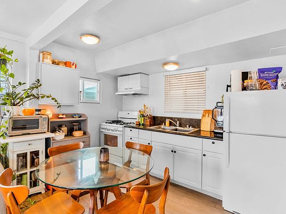5th image of 653-55 40th St #655