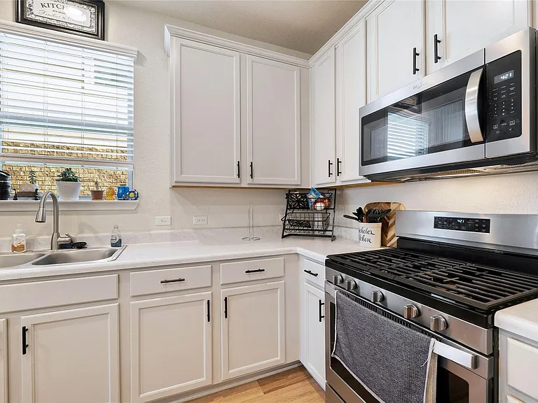 104 Quarryman Dr — Photo 8