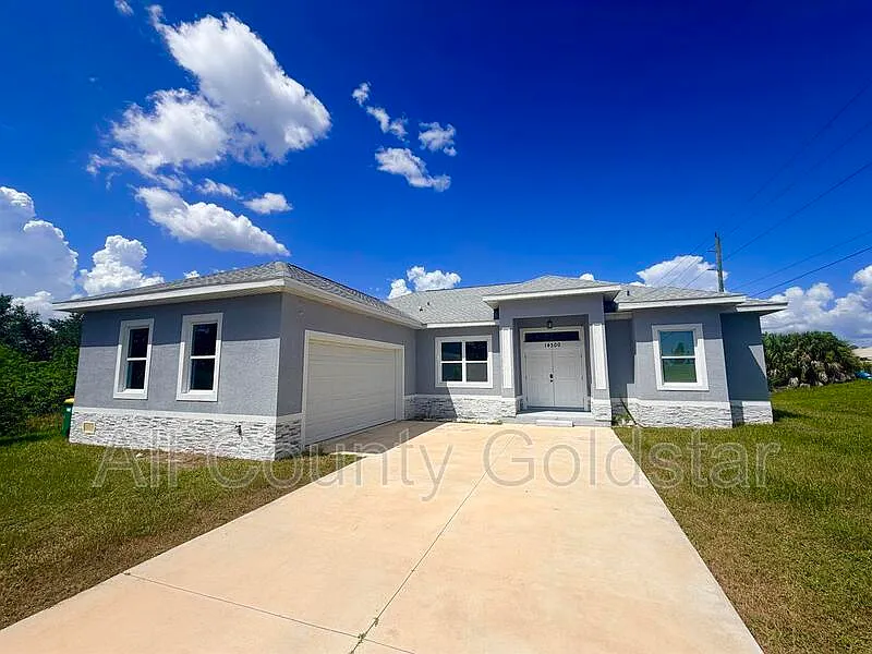 3 bed, 2.0 bath, 1686 sqft, $2,095 — Photo 2