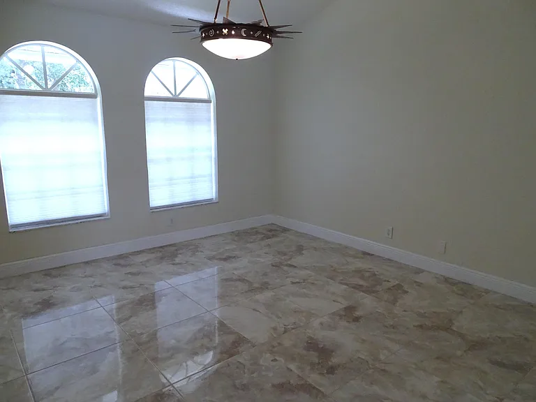 6325 Winding Lake Dr — Photo 6