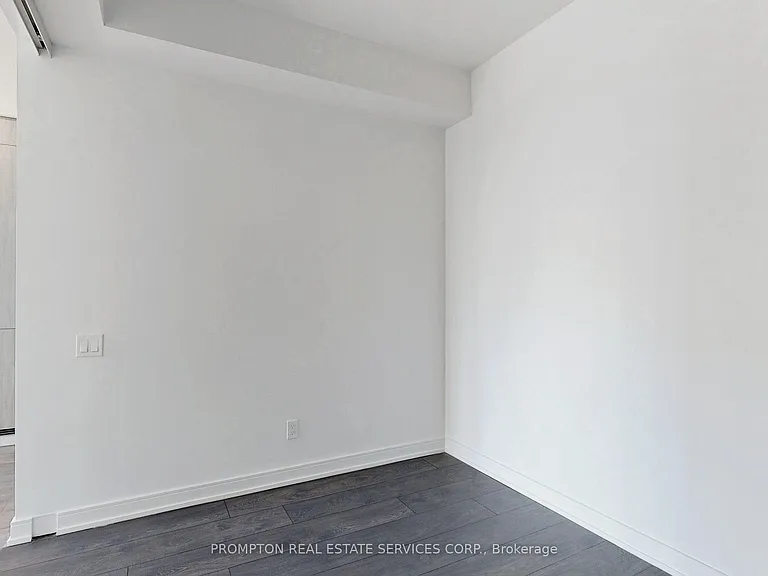 3 Gloucester St #1010 — Photo 19