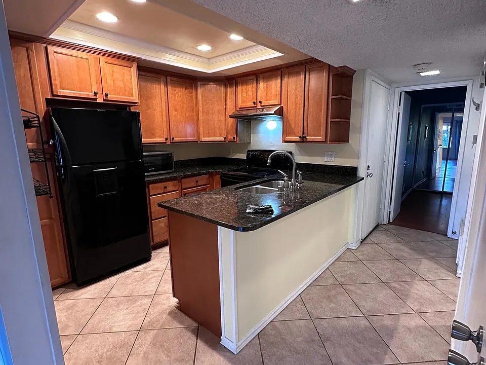 314 S Prospectors Rd #17