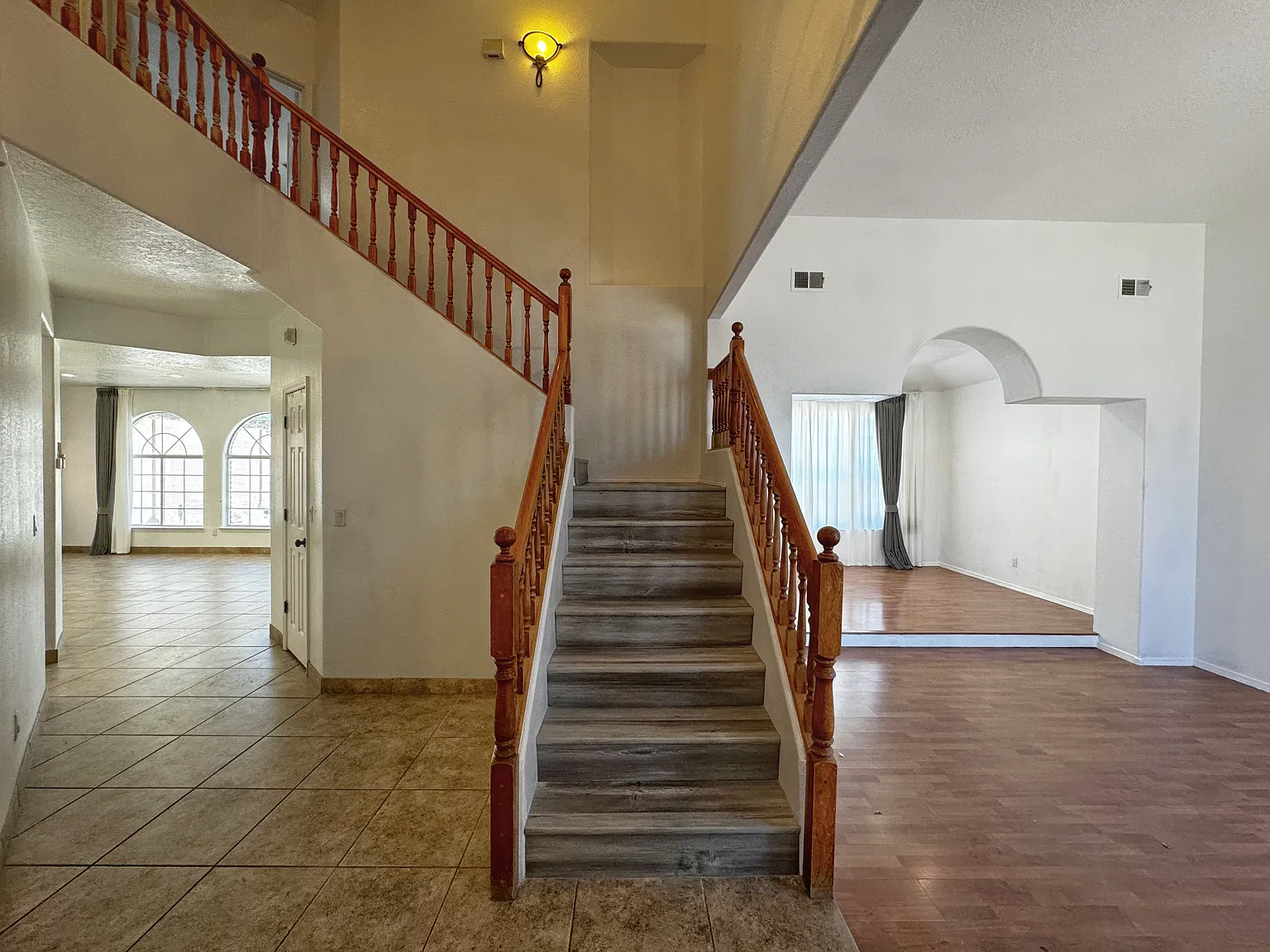 5 bed, 2.5 bath, 2670 sqft, $2,800 — Photo 4