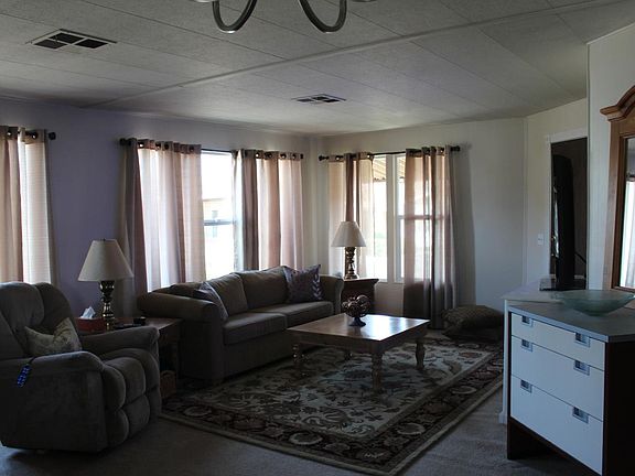 3rd image of 547 Mill Pond Dr