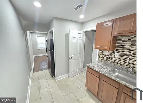144 Chestnut St — Photo 5