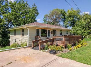 705 N 7th St, Guthrie Center, IA 50115