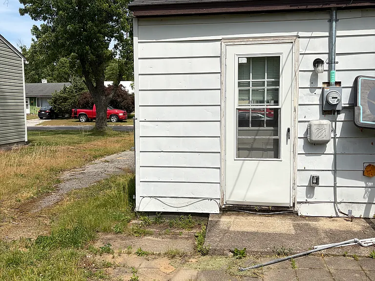 2182 Warrick St — Photo 22