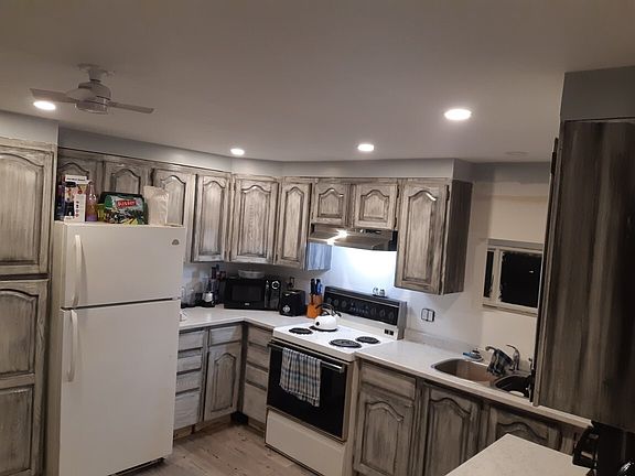 4th image of 1214 Okanagan Ave #26