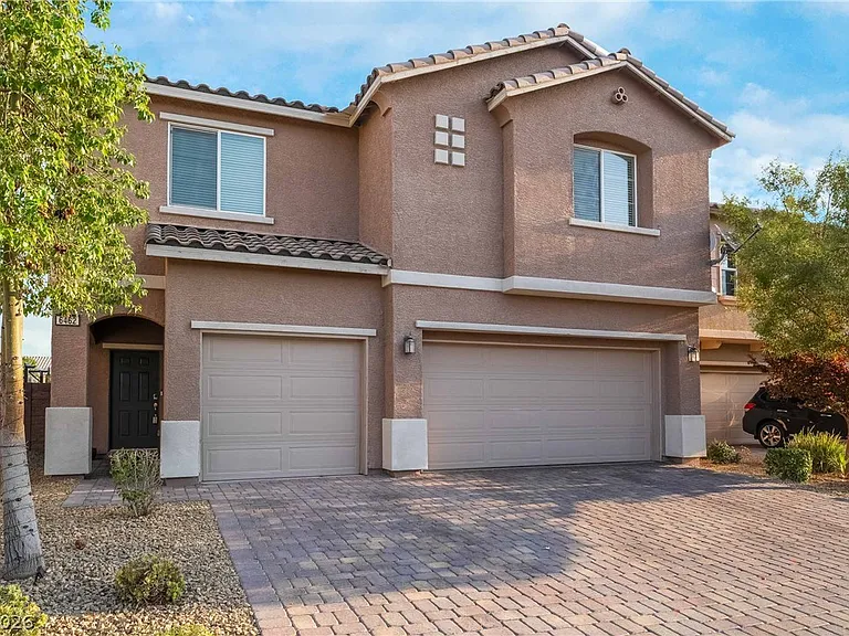 6462 Estrella Hills Ave — Photo 2