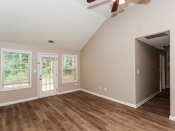 4th image of 4925 Brookwood Pl