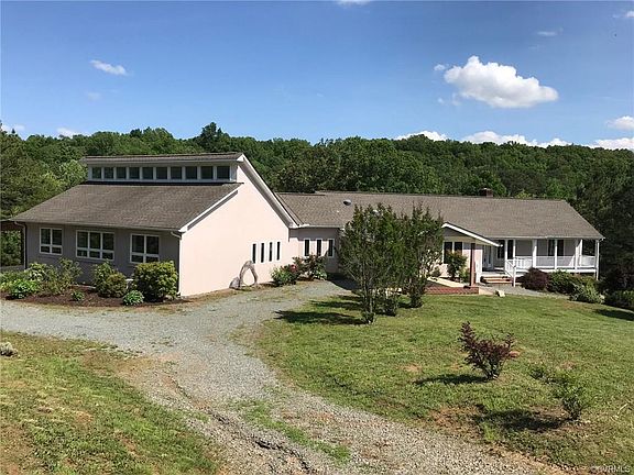 3rd image of 14312 Mill Creek Dr