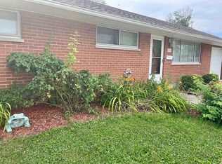 5716 Traymore Dr, Huber Heights, OH 45424