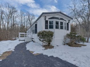 305 Turnpike St TRAILER 225, South Easton, MA 02375