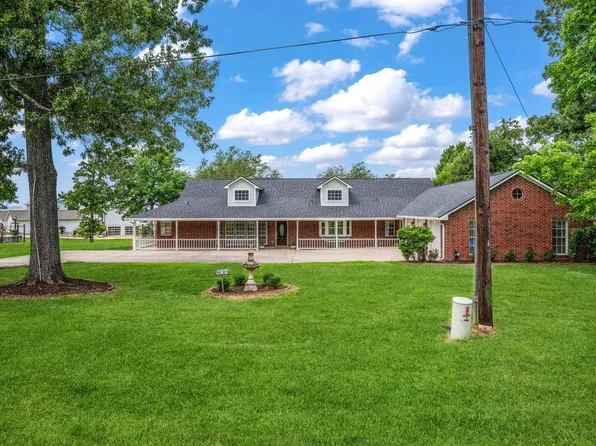 322 Buffalo Ct, Livingston, TX 77351