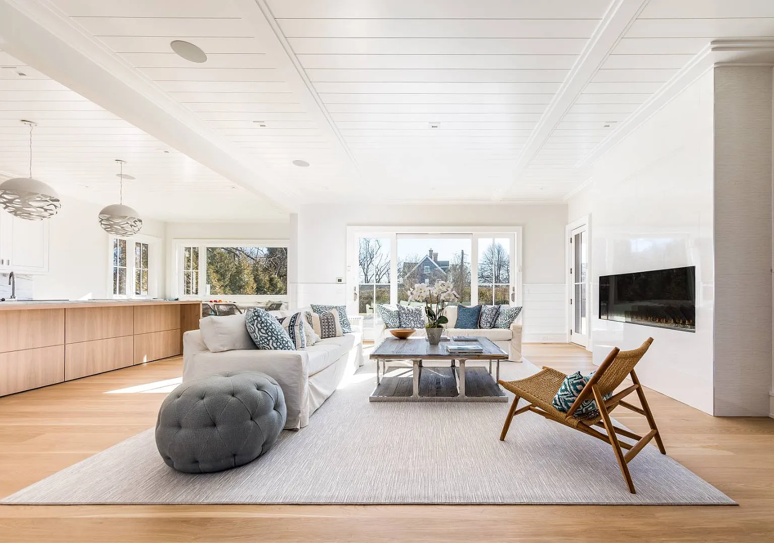 Moments from the Ocean, Newer Home with Every Amenity — Photo 3
