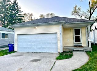 7527 Continental Ave, Warren, MI 48091
