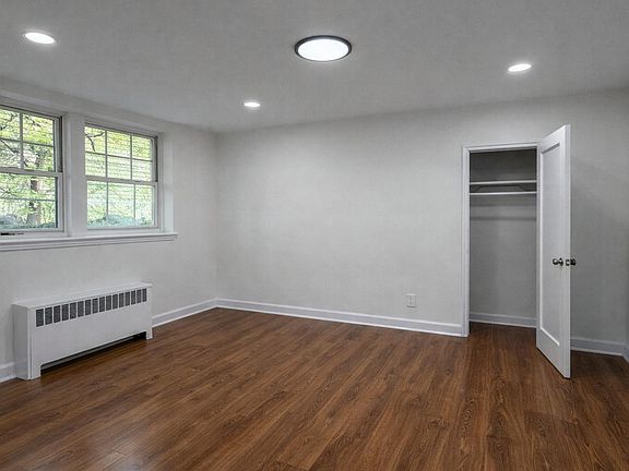 5th image of 224 N Arlington Ave #Db