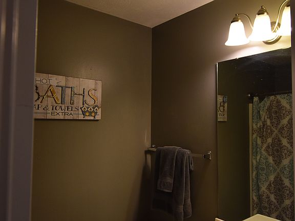 3rd image of 6433 Acadia Dr