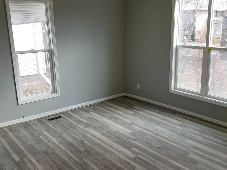 4604 Stockwell St — Photo 12