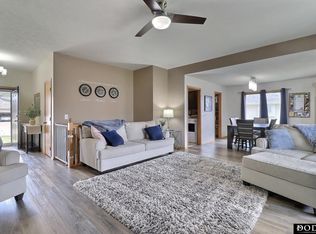 1405 W Brewer Dr, Fremont, NE 68025
