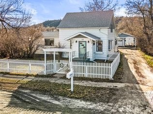 723 E 3rd Ave S, Columbus, MT 59019