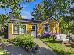 1127 Medfra St, Anchorage, AK 99501