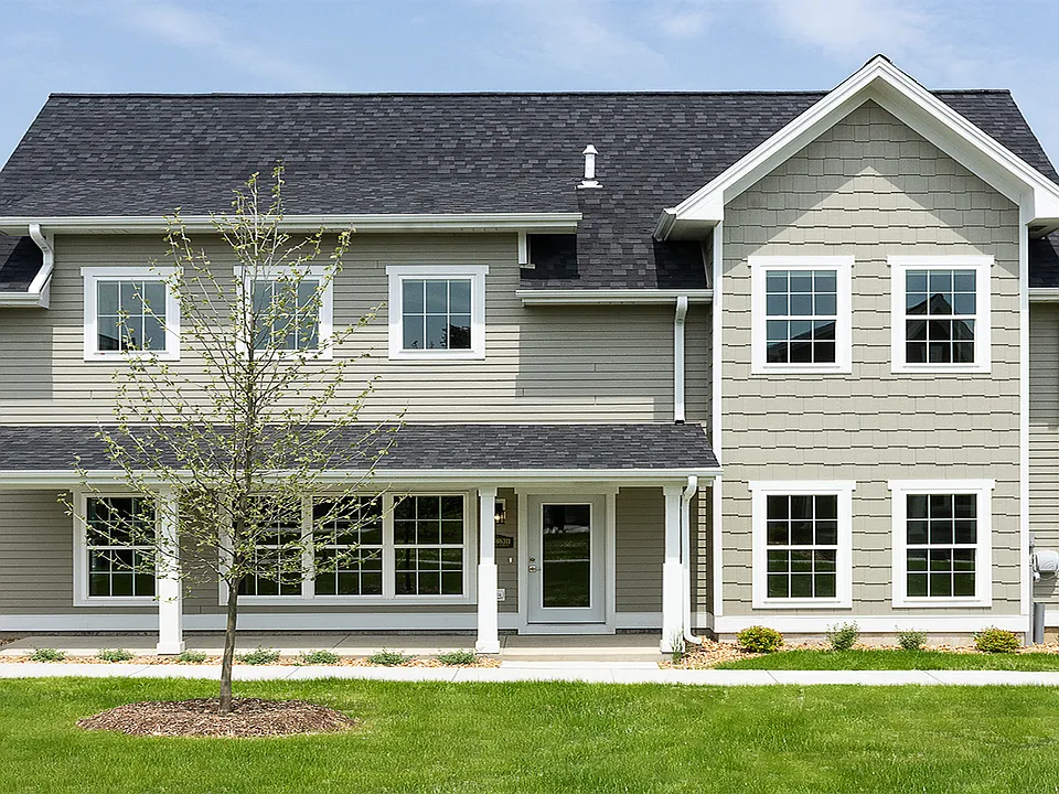 W62N438 Hanover Ave