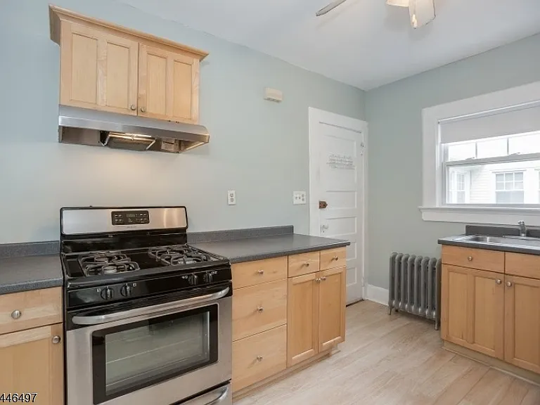 45 Essex Ave — Photo 10