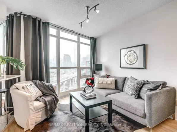 231 Fort York Blvd Unit 1410, Toronto, ON M5V 1B2