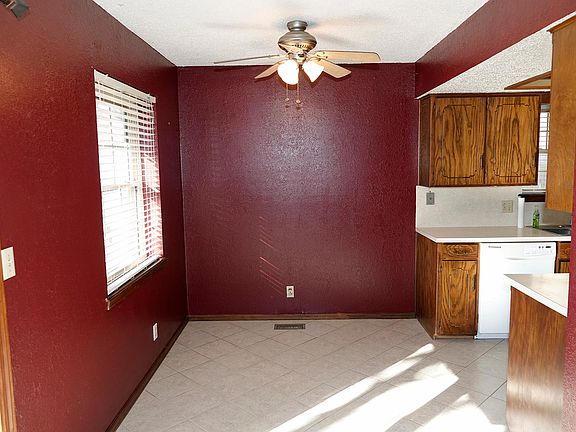 4th image of 5809 Roman Nose Dr