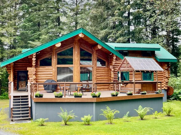 10411 Bearpaw Dr, Seward, AK 99664