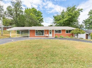 1017 Schulte Rd, Saint Louis, MO 63146