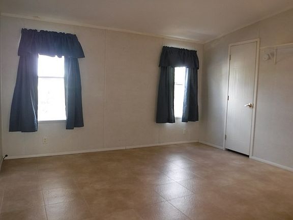 5th image of 88 Sandalwood Ave