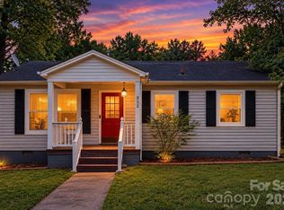 802 Stowe Dr, Lowell, NC 28098