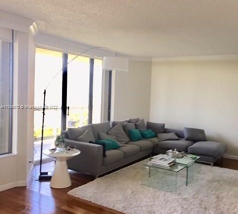 5th image of 20191 E Country Club Dr APT 2101