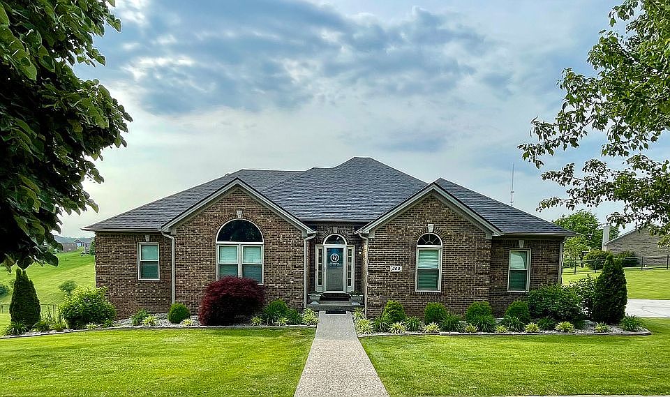 1st image of 300 Hailea Ct