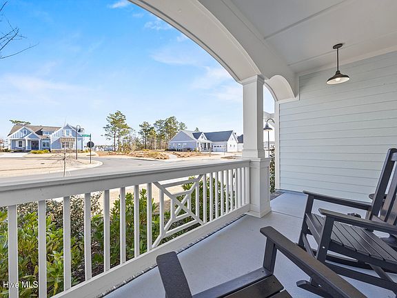 5th image of 740 Trisail Terrace