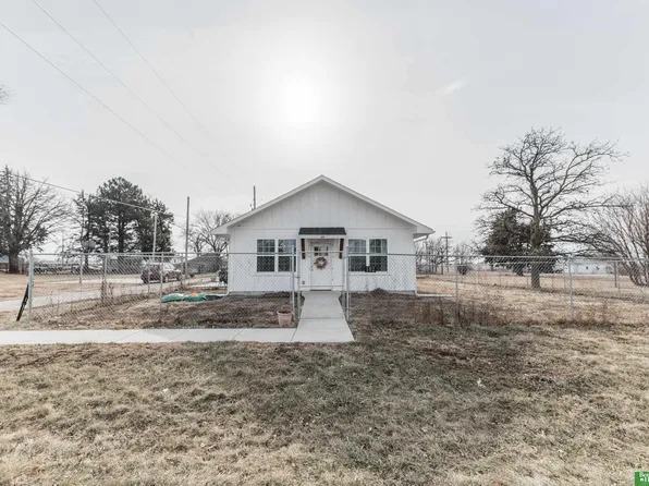 102 E 2nd St, Alvo, NE 68304