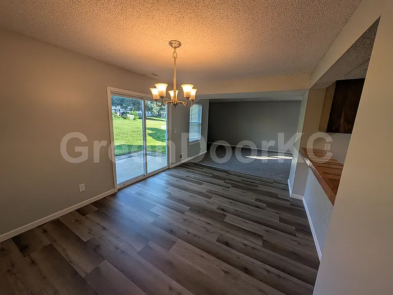 16520 W 141st St — Photo 3