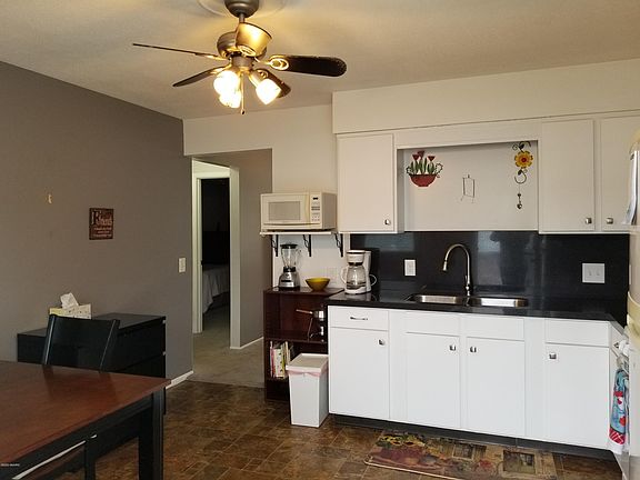 5th image of 3360 Chestnut Ave SW #34