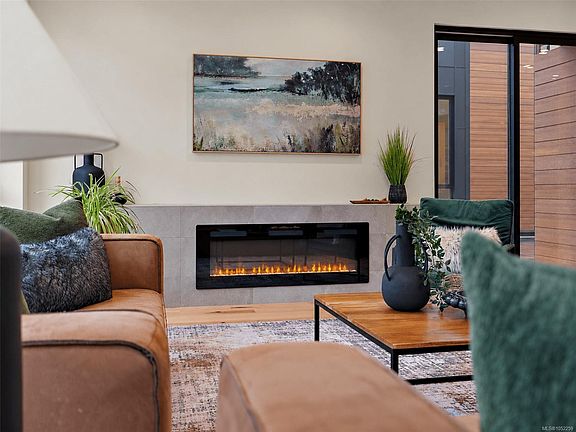 2nd image of 2215 Greenlands Rd #2