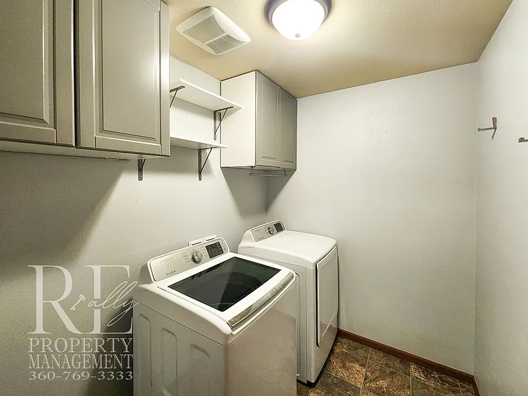 2724 Massachusetts Pl E — Photo 12