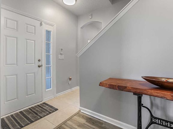 2nd image of 11078 Arrowbrook Ln