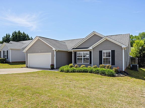 3rd image of 104 Ketchitan Ct