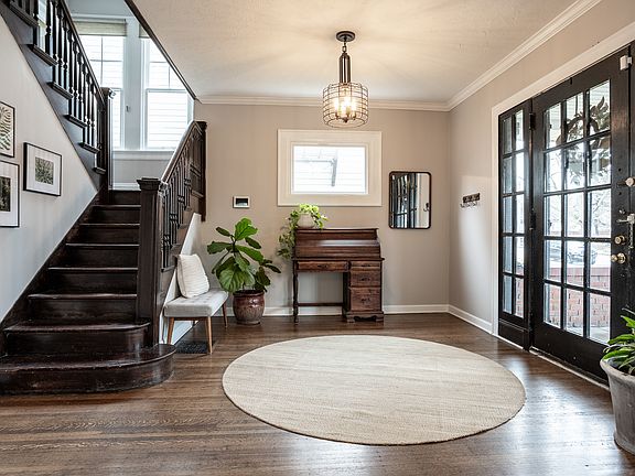 4th image of 3156 Washington Blvd